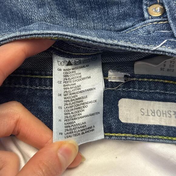 Mid low rise denim shorts rolled bottoms shorts medium wash blue size US 6 - Picture 7 of 7